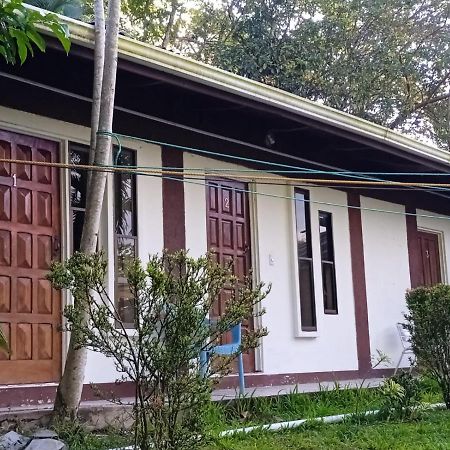 Hostel Manuel Antonio Park Jungle מראה חיצוני תמונה